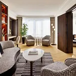 Marriott Champs Elysees Otel 5*