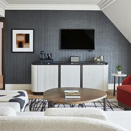 Marriott Champs Elysees Hotel