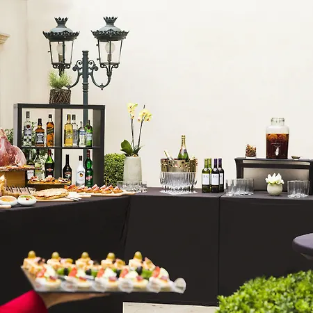 Marriott Champs Elysees Hotel