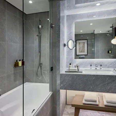 Marriott Champs Elysees 5*