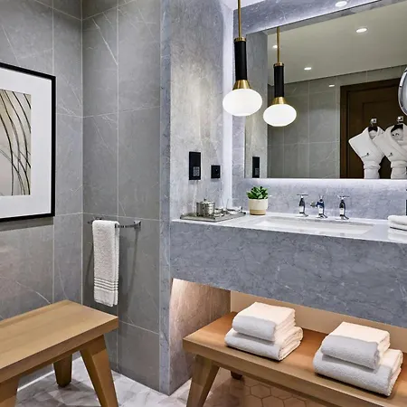 Marriott Champs Elysees 5*