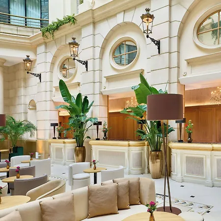Marriott Champs Elysees Hotel