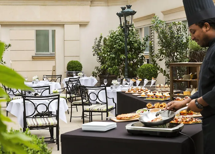 Marriott Champs Elysees Otel 5*