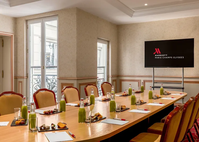 Otel Marriott Champs Elysees 5*