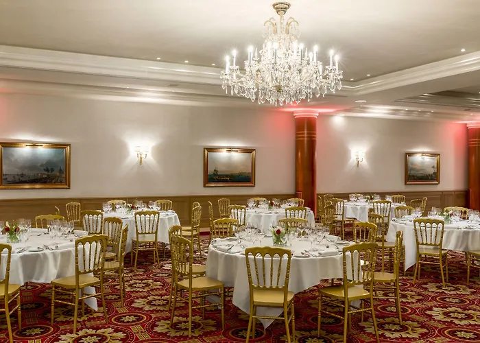 Marriott Champs Elysees Otel