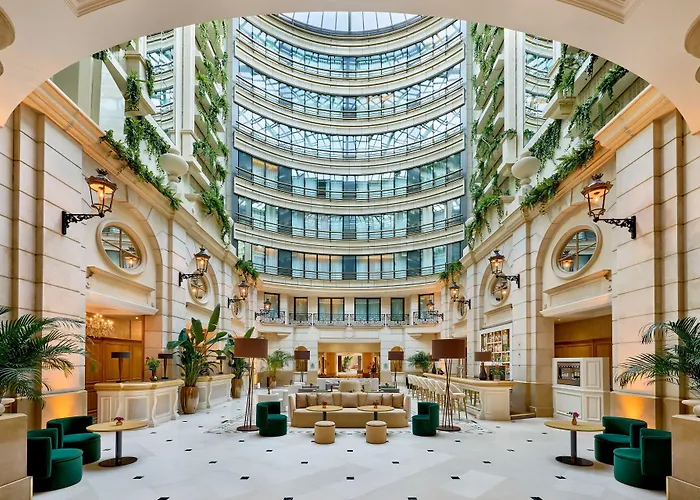 Marriott Champs Elysees Otel 5*