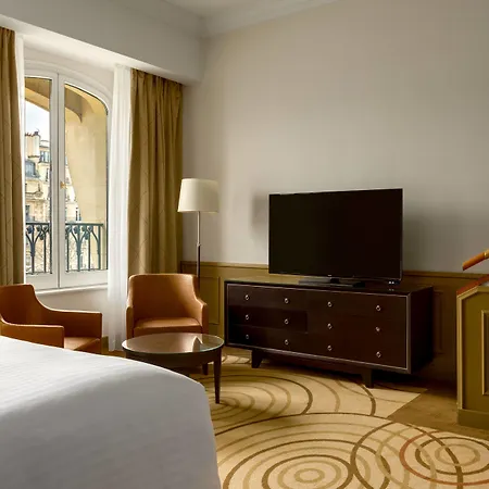 Marriott Champs Elysees מלון 5*