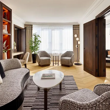 Marriott Champs Elysees מלון 5*