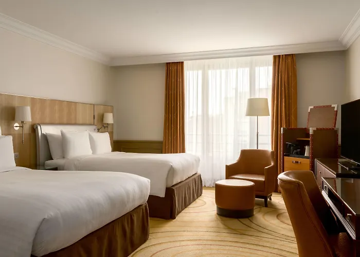 Marriott Champs Elysees 5*