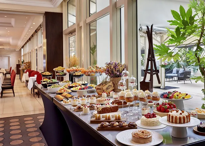 Marriott Champs Elysees 5*