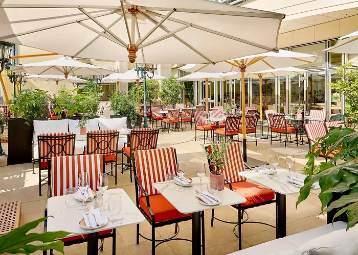 Marriott Champs Elysees 5*