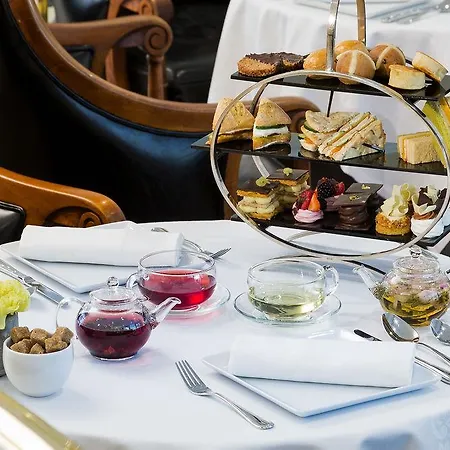 巴黎香榭丽舍大道万豪酒店