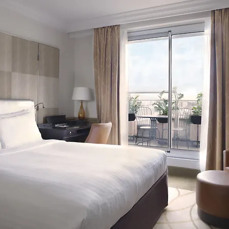 巴黎香榭丽舍大道万豪酒店 5*