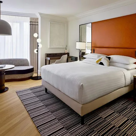 Отель Marriott Champs Elysees