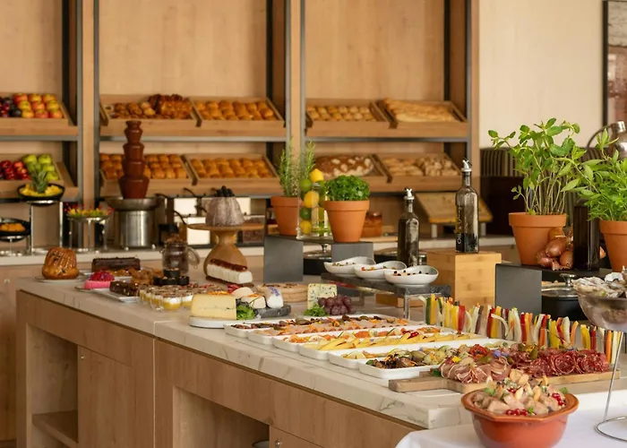 Marriott Champs Elysees 5* Париж