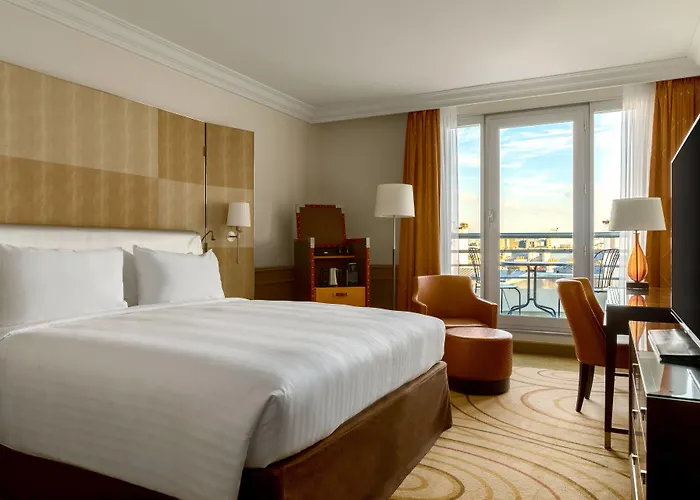 Marriott Champs Elysees Отель 5*