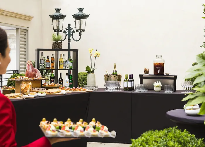 Marriott Champs Elysees Отель