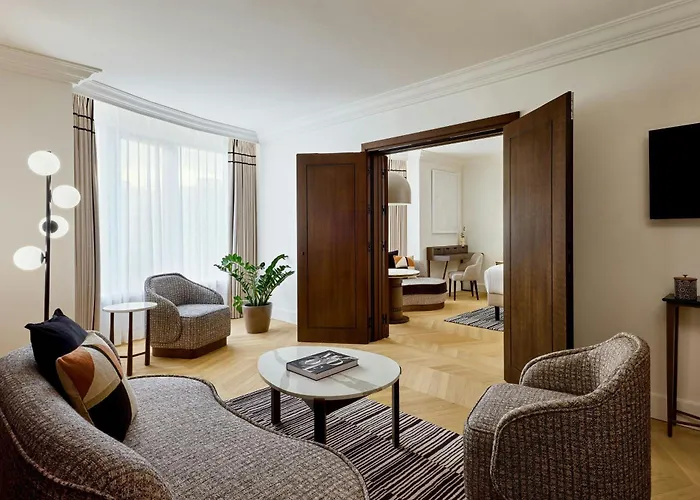 Marriott Champs Elysees Отель 5*